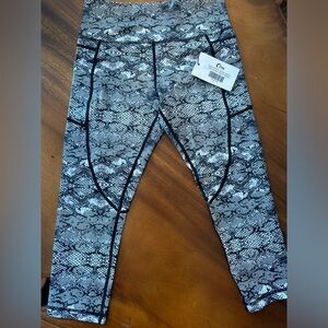 ZYIA Black & Gray Snake Print Leggings
